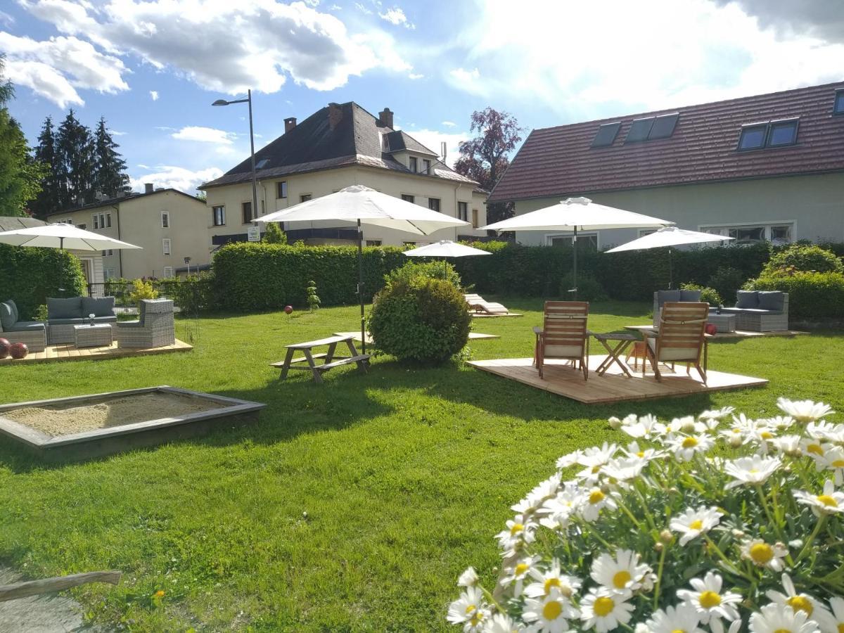 Gaestehaus Residenz Lapeiner Portschach am Woerthersee Luaran gambar