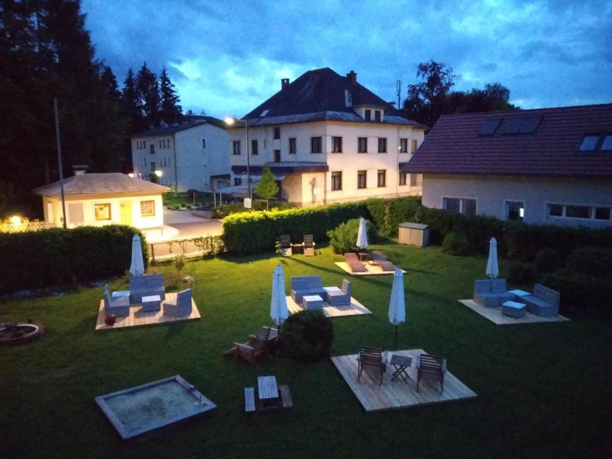 Gaestehaus Residenz Lapeiner Portschach am Woerthersee Luaran gambar