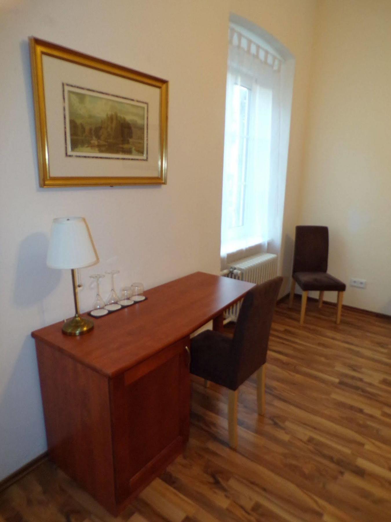 Gaestehaus Residenz Lapeiner Portschach am Woerthersee Luaran gambar