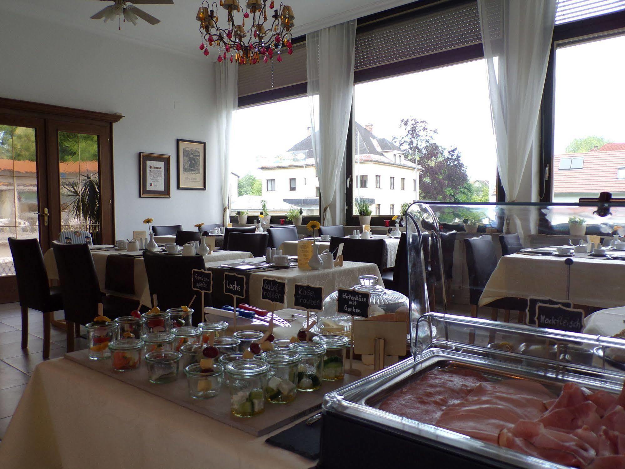 Gaestehaus Residenz Lapeiner Portschach am Woerthersee Luaran gambar
