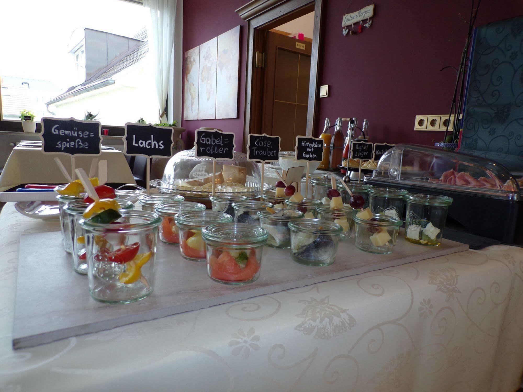 Gaestehaus Residenz Lapeiner Portschach am Woerthersee Luaran gambar
