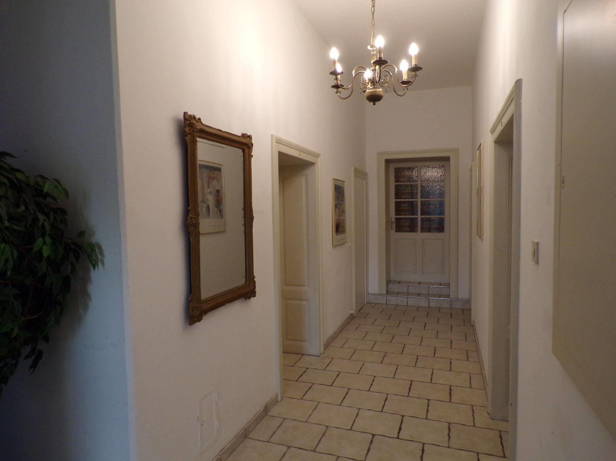 Gaestehaus Residenz Lapeiner Portschach am Woerthersee Luaran gambar