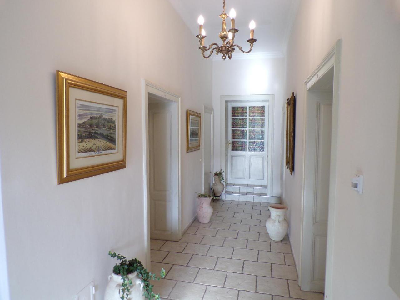 Gaestehaus Residenz Lapeiner Portschach am Woerthersee Luaran gambar